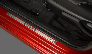 Zocalos de aluminio para Toyota Etios Hatchback