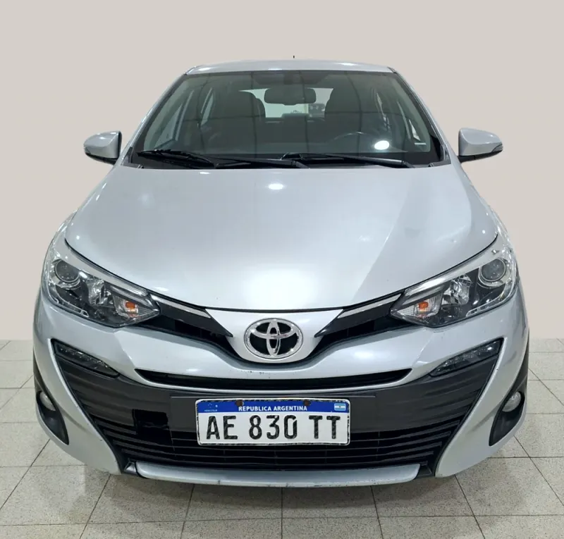 Toyota Yaris XLS Pack 4 puertas CVT, foto 1